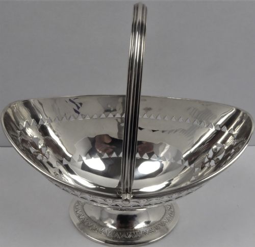SOLID SILVER BASKET LONDON 1913 - ADDITIONAL PHOTO 5