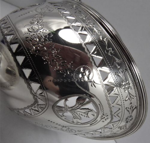 SOLID SILVER BASKET LONDON 1913 - ADDITIONAL PHOTO 8