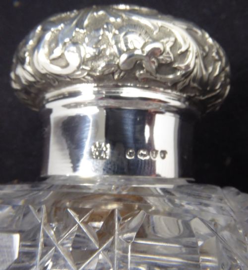 CHARLES ASPREY SILVER AND GLASS PERFUMEDECANTER BOTTLE 1884 - ADDITIONAL PHOTO 4