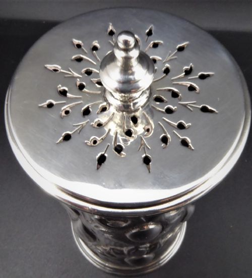 RARE SOLID SILVER ART NOUVEAU SUGAR CASTER 1899 - ADDITIONAL PHOTO 4
