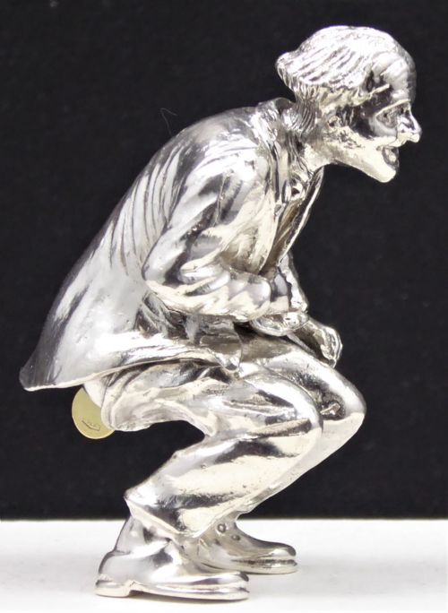 EXTREMLY RARE IF NOT UNIQUE SOLID SILVER MAN SQUATTING WITH GOLD COIN 18K - ADDITIONAL PHOTO 8