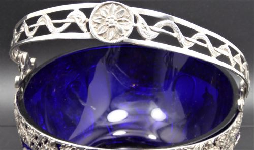 STUNNING SOLID SILVER AND GLASS BASKET - ADDITIONAL PHOTO 11