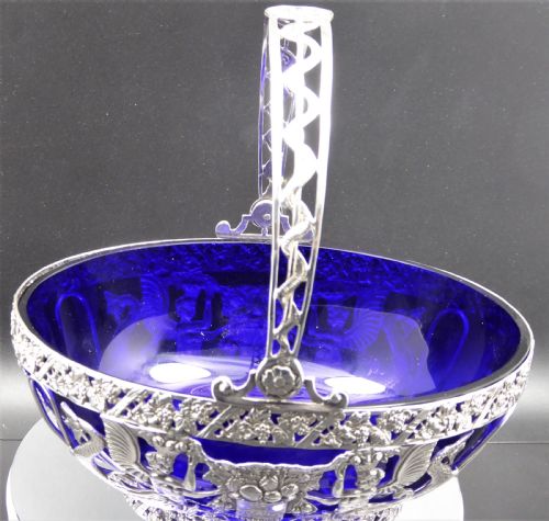STUNNING SOLID SILVER AND GLASS BASKET - ADDITIONAL PHOTO 4