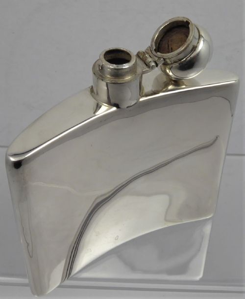 SOLID SILVER HIP FLASK 1914 - ADDITIONAL PHOTO 3