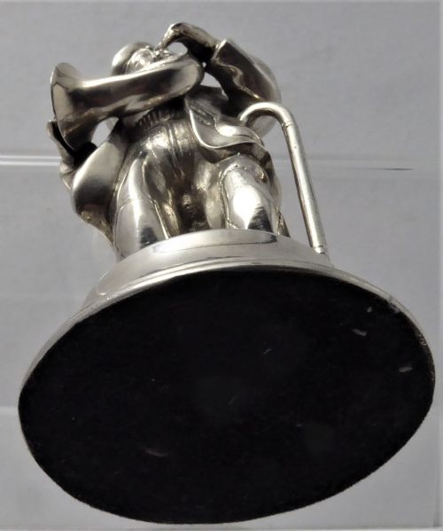 SOLID CAST SILVER MUSICIAN - ADDITIONAL PHOTO 6