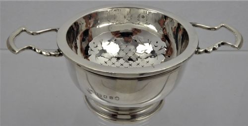SOLID SILVER TEA STRAINER AND BOWL 1935 - ADDITIONAL PHOTO 10