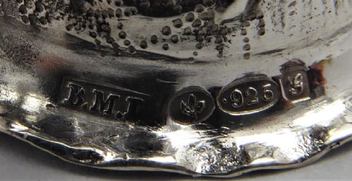 SOLID SILVER CHESTER MINIATURE TANKARD 1907 - ADDITIONAL PHOTO 5