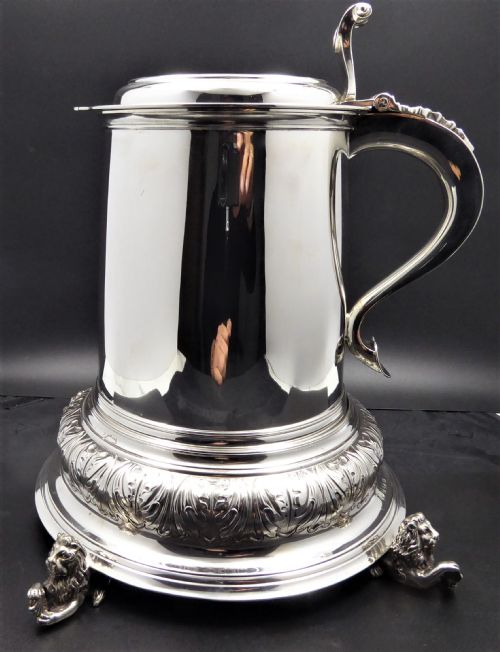 solid silver humongous tankard and stand 1913 - CATEGORY: ANTIQUE SILVER - DATED 1910