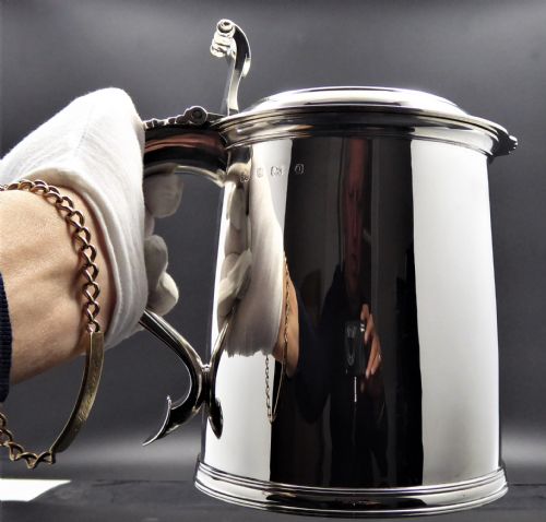 SOLID SILVER HUMONGOUS TANKARD AND STAND 1913 - ADDITIONAL PHOTO 19
