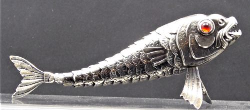 solid silver articulated fish - CATEGORY: ANTIQUE SILVER - DATED 1950