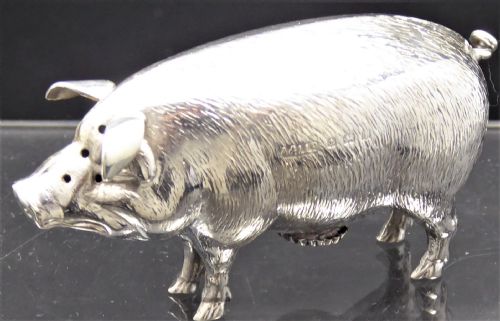 STUNNING SOLID CAST SILVER EDWARDIAN PIG PEPPER POT 1910 - ADDITIONAL PHOTO 1