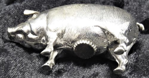 STUNNING SOLID CAST SILVER EDWARDIAN PIG PEPPER POT 1910 - ADDITIONAL PHOTO 6