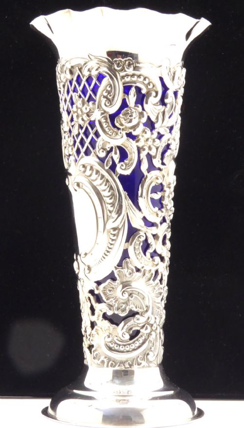 stunning silver victorian vase 1893 - CATEGORY: ANTIQUE SILVER - DATED 1890