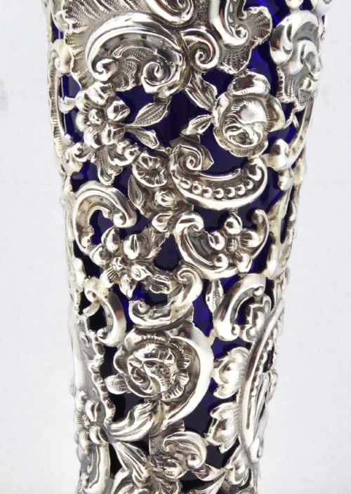 STUNNING SILVER VICTORIAN VASE 1893 - ADDITIONAL PHOTO 9