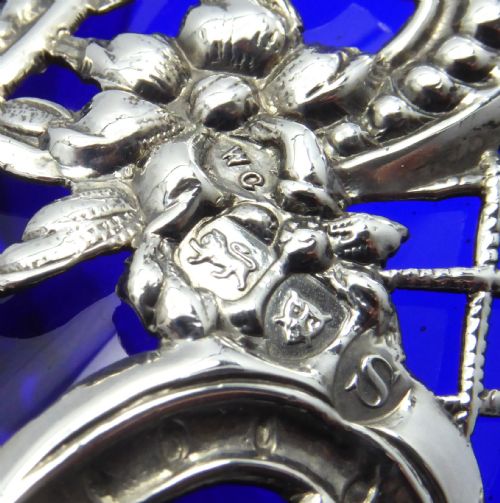 STUNNING SILVER VICTORIAN VASE 1893 - ADDITIONAL PHOTO 10