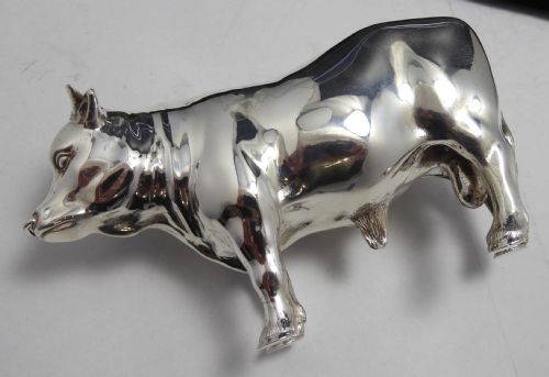 SOLID CAST SILVER FIGURE OF A BULL - ADDITIONAL PHOTO 4