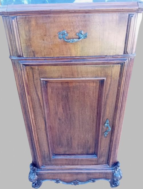 PAIR OF FRENCH WALNUT BELGIAN SAINTEANNE MARBLE BEDSIDE CABINETS - ADDITIONAL PHOTO 4