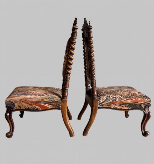 PAIR OF 19TH CENTURY VICTORIAN WALNUT HALL CHAIRS WITH BARLEY TWIST SUPPORTS - ADDITIONAL PHOTO 2