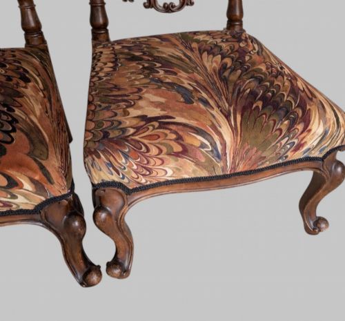 PAIR OF 19TH CENTURY VICTORIAN WALNUT HALL CHAIRS WITH BARLEY TWIST SUPPORTS - ADDITIONAL PHOTO 3