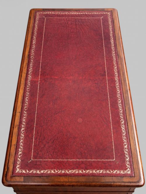 LATE VICTORIAN MAHOGANY PEDESTAL DESK WITH ORIGINAL LEATHER TOP - ADDITIONAL PHOTO 2