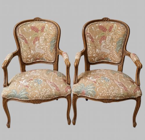 PAIR OF NEOROCOCO OPEN ARMCHAIRS C 1930S