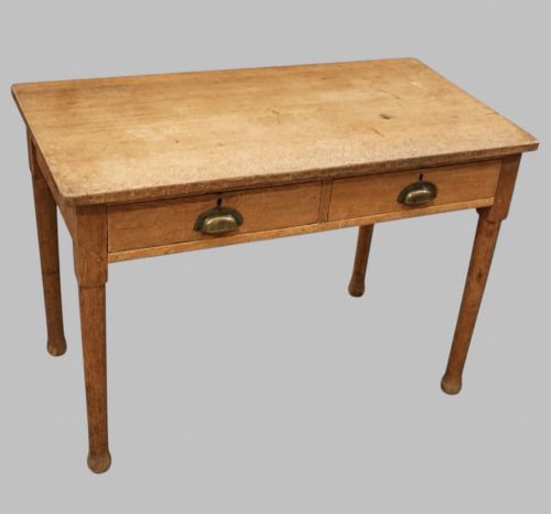 Early 20th Century Oak Two-drawer Work / Kitchen Table