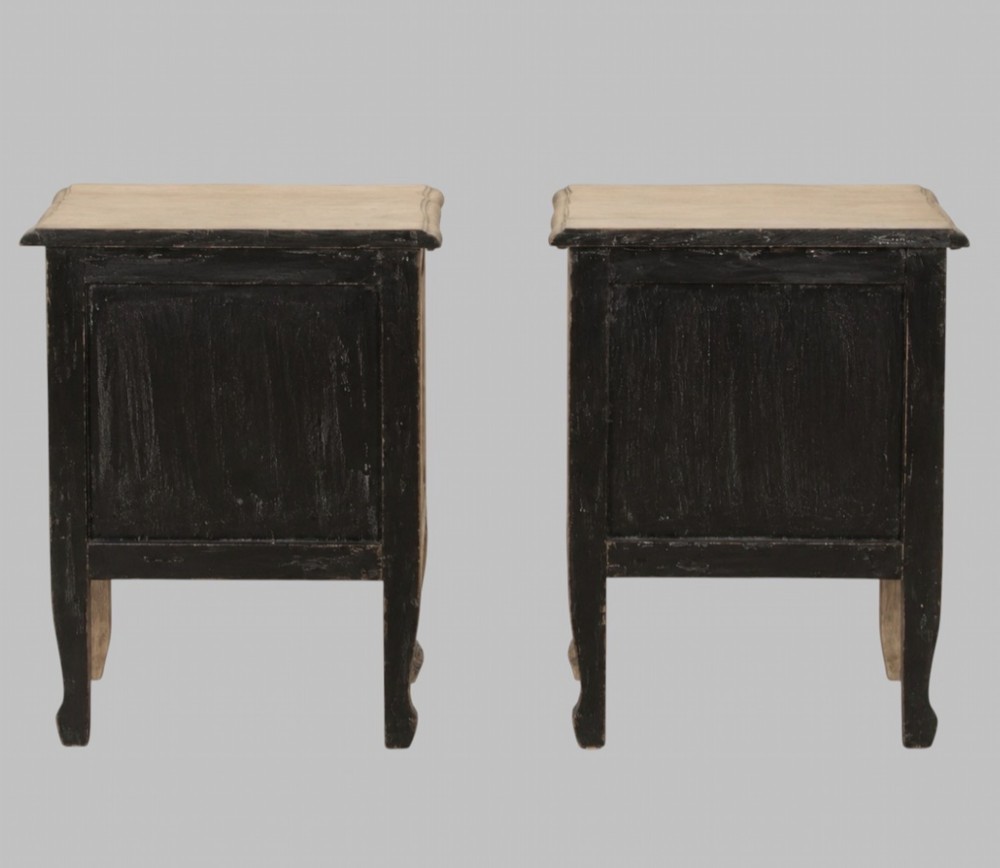 A pair of antique bleached oak bedside tables featuring carved cabriole legs, open storage shelves, and single top drawers with brass knobs. View VI