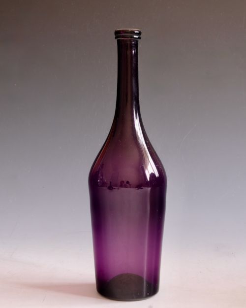 ANTIQUE GLASS SERVING BOTTLE AMETHYST ENGLISH C1840 - ADDITIONAL PHOTO 1