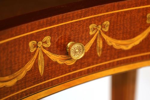 AN ELEGANT VICTORIAN INLAID MAHOGANY KIDNEY SHAPED SIDE TABLE - ADDITIONAL PHOTO 4