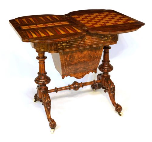 A FINE QUALITY LATE 19TH CENTURY BURR WALNUT GAMESWORK TABLE - ADDITIONAL PHOTO 3