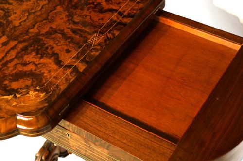 A FINE QUALITY LATE 19TH CENTURY BURR WALNUT GAMESWORK TABLE - ADDITIONAL PHOTO 4