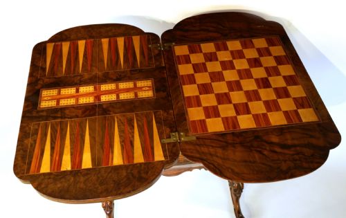 A FINE QUALITY LATE 19TH CENTURY BURR WALNUT GAMESWORK TABLE - ADDITIONAL PHOTO 5