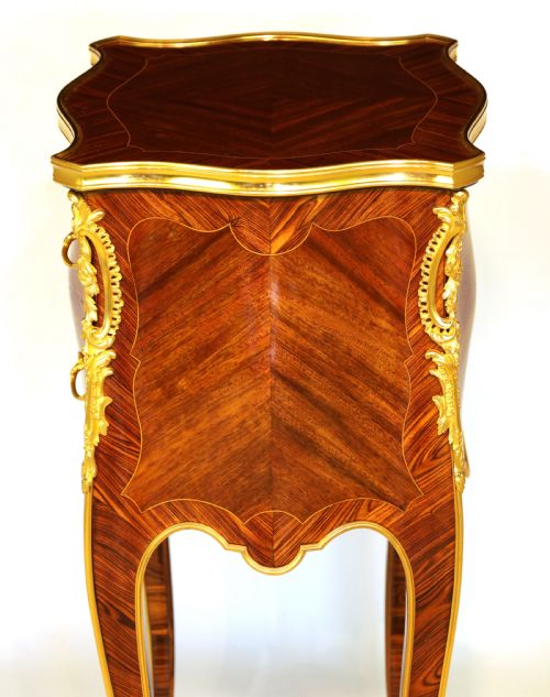 AN EXCEPTIONAL QUALITY LATE 19TH CENTURY KINGSWOOD SMALL SIDE TABLE - ADDITIONAL PHOTO 2
