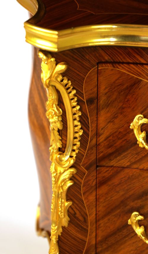 AN EXCEPTIONAL QUALITY LATE 19TH CENTURY KINGSWOOD SMALL SIDE TABLE - ADDITIONAL PHOTO 5
