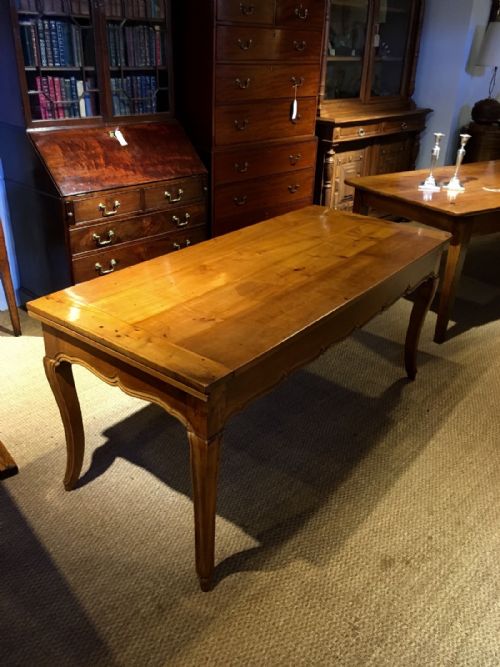 Farm Table / Kitchen Table / Dining Table