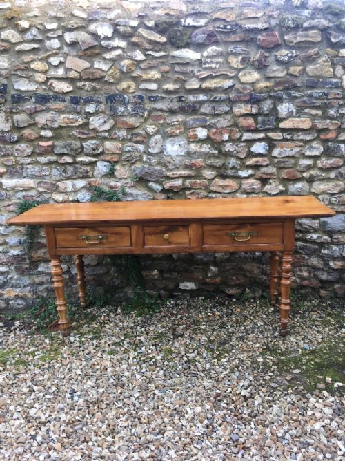 Dresser Base / Server