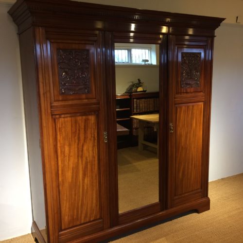 fig 1. MAHOGANY WARDROBE 