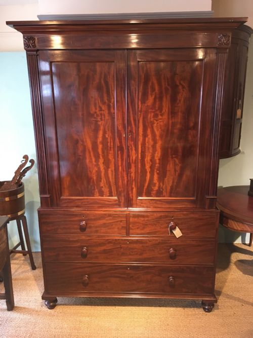 Mahogany Linen Press