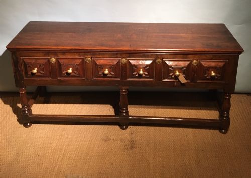 Dresser Base