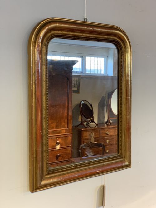 Small Antique Gilt Mirror 25x20 Inches