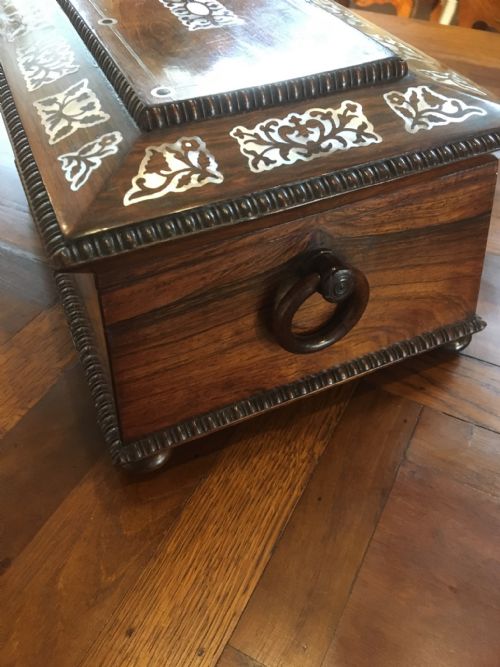 fig 1. ROSEWOOD JEWELLERY BOX