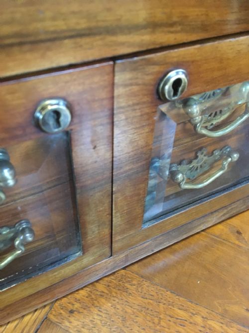 fig 2. WALNUT JEWELLERY BOX 