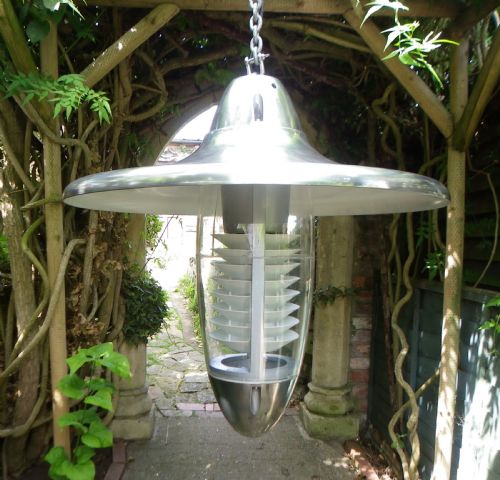 fig 2. ALUMINIUM AIRCRAFT HANGER LAMP
