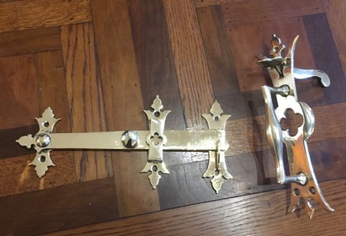 Arts and Crafts “Suffolk” Latch