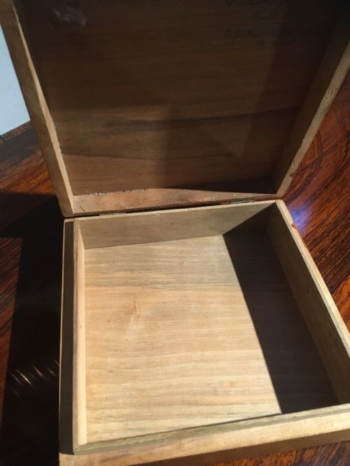 fig 3. MARQUETRY BOX IN THE MANNER OF SPINDLER 