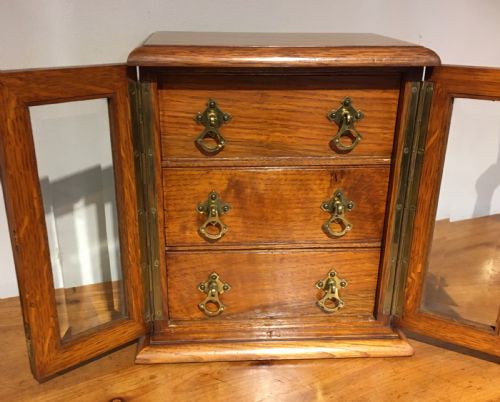 fig 3. VICTORIAN OAK TABLE CABINET