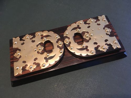 Coromandel Bookstand / Bookslide