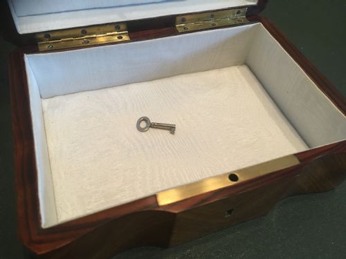 fig 1. NAPOLEON III MARQUETRY BOX