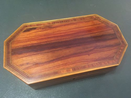 fig 2. NAPOLEON III TULIPWOOD JEWELLERY BOX