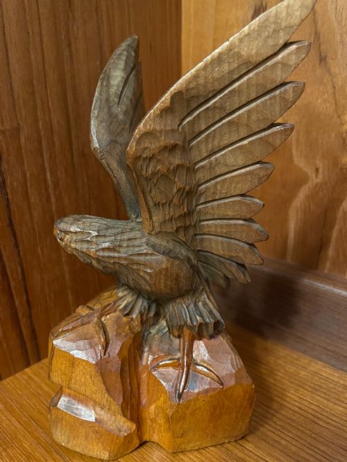 fig 1. BLACK FOREST CARVING OF AN EAGLE 